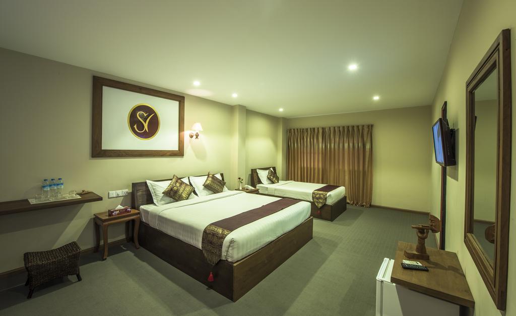 Sky View Hotel Bagan Buitenkant foto