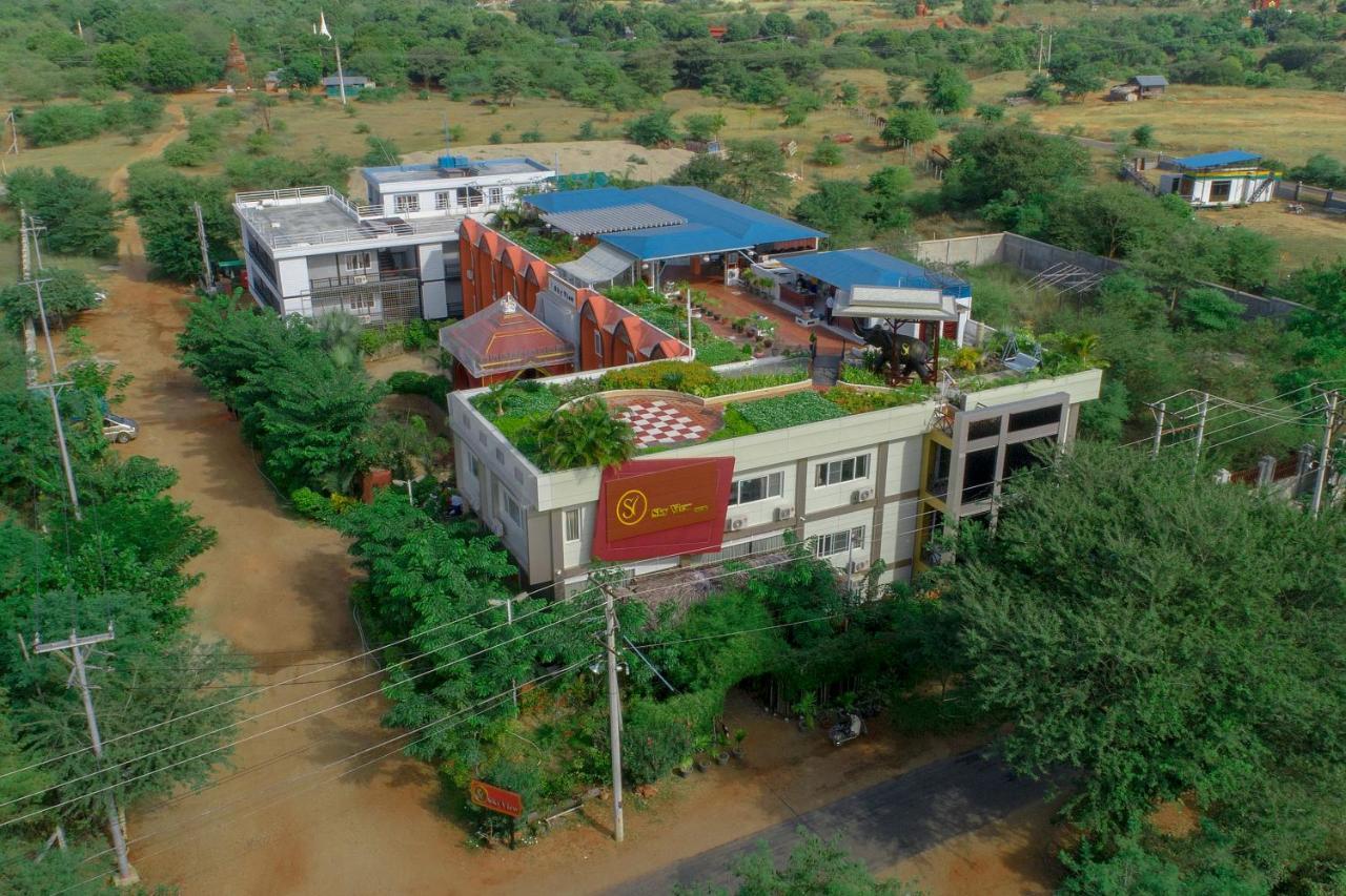 Sky View Hotel Bagan Buitenkant foto